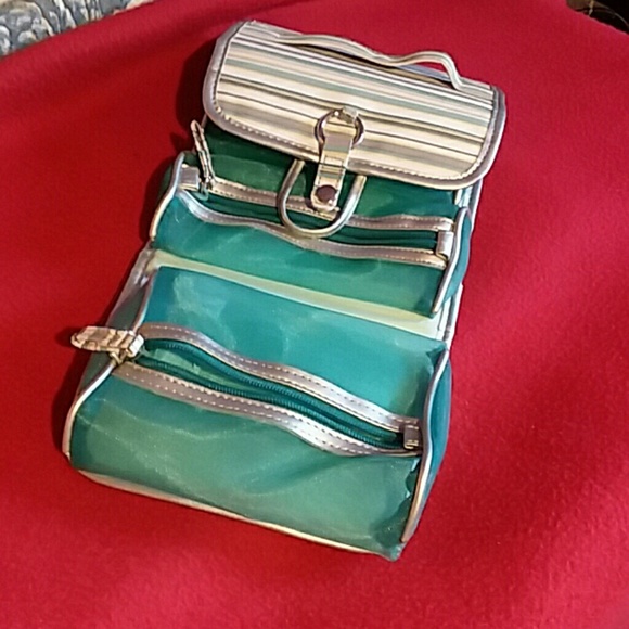 Avon Handbags - Travel bag